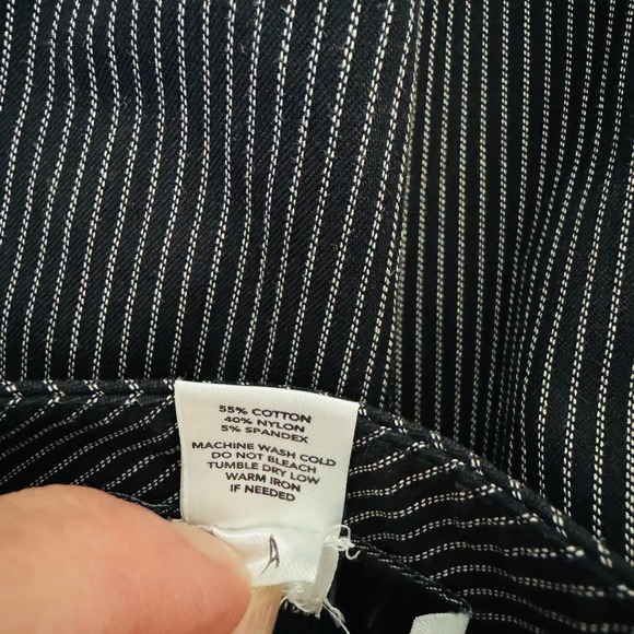 Ann Taylor LOFT Pinstripe Julie Cotton Cuffed Ankle Black Career Trouser Pants 4 - Picture 8 of 9